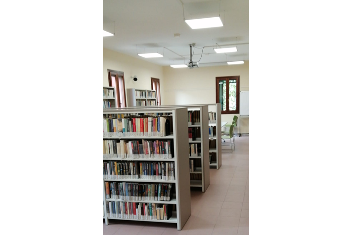Biblioteca Luigi Spina